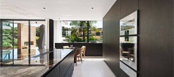 5 bedrooms House in Marbella, Spain No. 155764 7