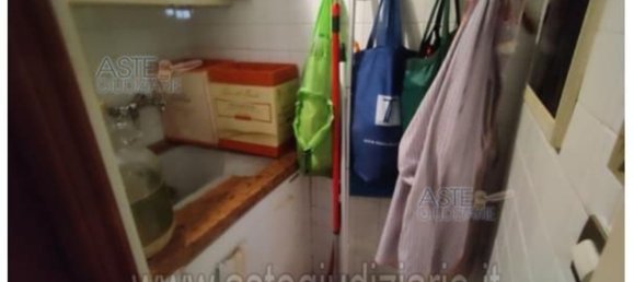 125 rooms Apartment in Prato, Italy No. 194976 5