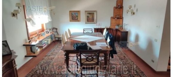 125 rooms Apartment in Prato, Italy No. 194976 25