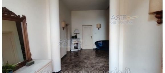 125 rooms Apartment in Prato, Italy No. 194976 12