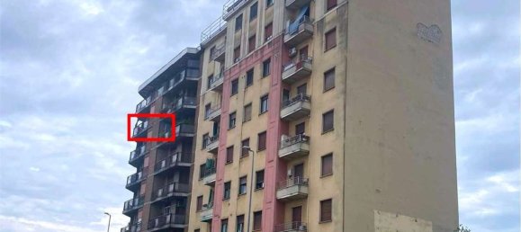 Apartamento de 6 habitaciónes en Baranzate, Italy No. 99979 2