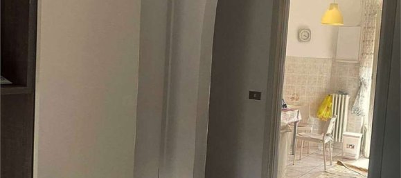 Apartamento de 6 habitaciónes en Baranzate, Italy No. 99979 9