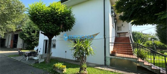 4 bedrooms House in Moglia, Italy No. 61269 19