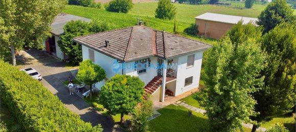 4 bedrooms House in Moglia, Italy No. 61269 4