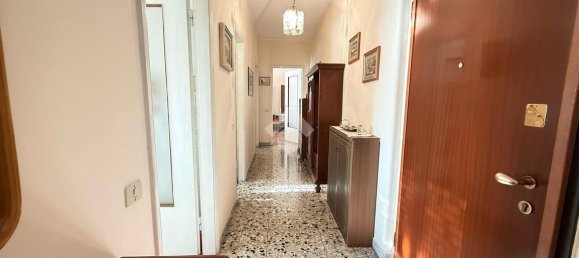 Квартира с 3 комнатами в Леньяно, Италия № 153786 10