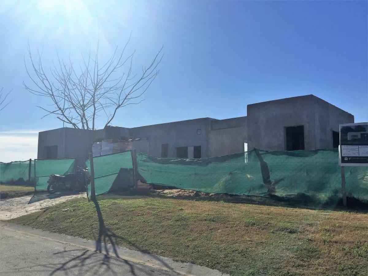 3 Schlafzimmer Haus in Escobar, Argentina, Nr. 90876