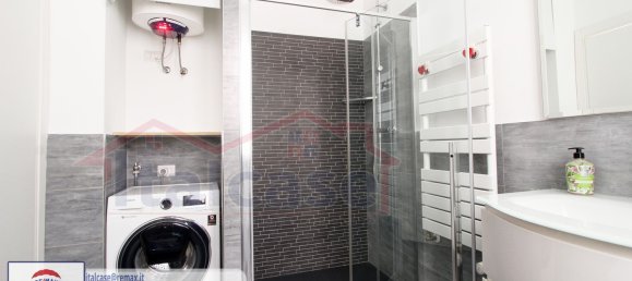 Apartamento de 3 dormitorios en Rome, Italy No. 63912 16