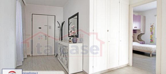 Apartamento de 3 dormitorios en Rome, Italy No. 63912 7