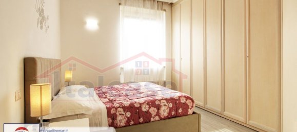 Apartamento de 3 dormitorios en Rome, Italy No. 63912 11