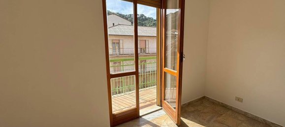 Ático de 2 dormitorios en San Pietro a Maida, Italy No. 278574 12