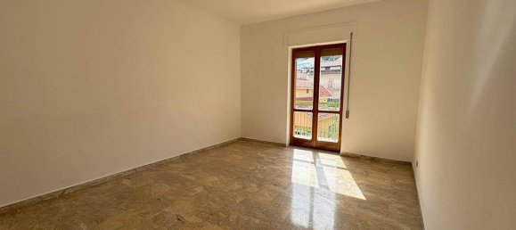 Ático de 2 dormitorios en San Pietro a Maida, Italy No. 278574 11