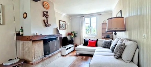 4 bedrooms House in Cormeilles-en-Parisis, France No. 325450 9