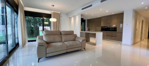 Вилла с 4 спальнями в Дехеса де Кампоамор, Испания № 184739 5