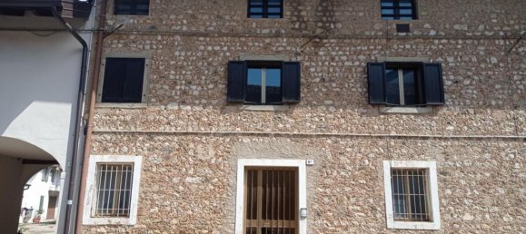 3 chambres Maison à Udine, Italy No. 326653 2