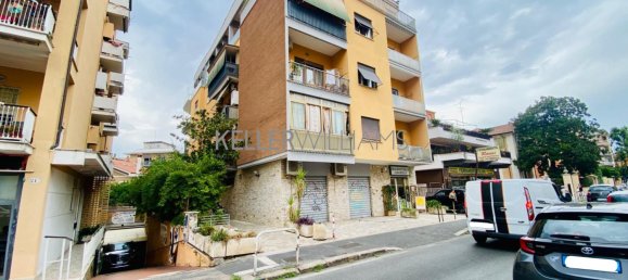 2 bedrooms Apartment in Rome, Italy No. 264533 22