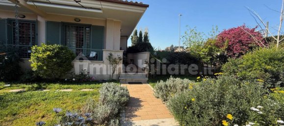 Дом с 2 спальнями в Рим, Италия № 135144 26