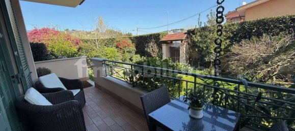 Дом с 2 спальнями в Рим, Италия № 135144 4