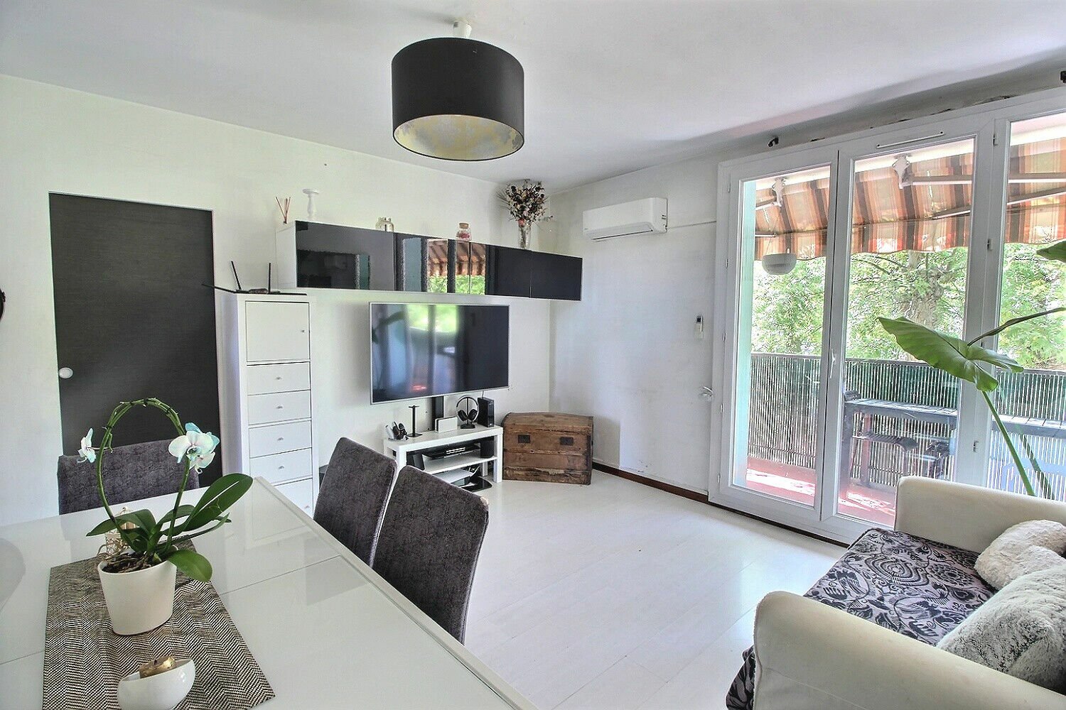 3 bedrooms Apartment in Marignane, France No. 348474