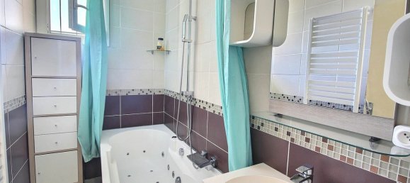 3 bedrooms Apartment in Marignane, France No. 348474 7