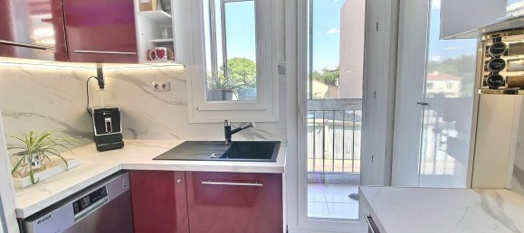 3 bedrooms Apartment in Marignane, France No. 348474 4