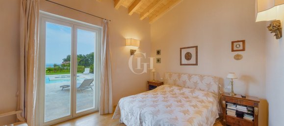 10غرفة فيلا في San Felice del Benaco, Italy رقم 177395 36