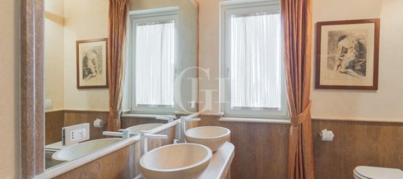 10غرفة فيلا في San Felice del Benaco, Italy رقم 177395 32