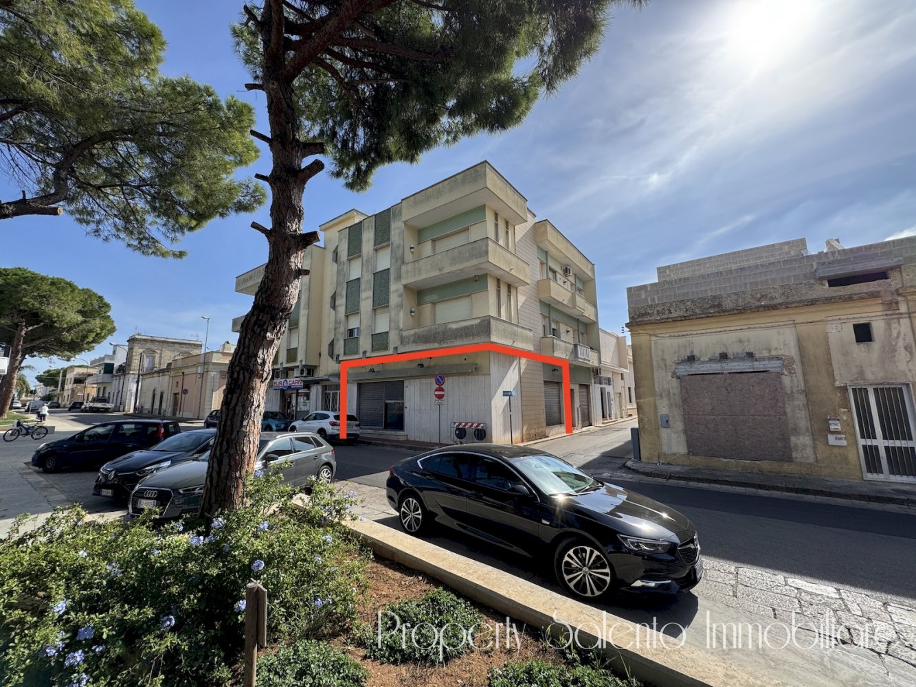 Коммерческая недвижимость с 2 комнатами в Ugento, Италия № 13986