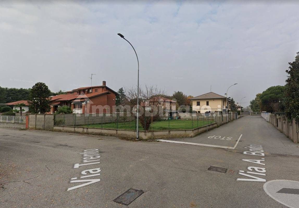 Grundstück in Casorezzo, Italy 1000m², Nr. 81841