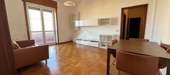 Квартира с 2 спальнями в Монца, Италия № 119958 11