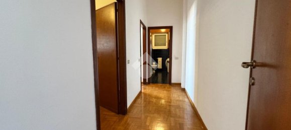 Квартира с 2 спальнями в Монца, Италия № 119958 20