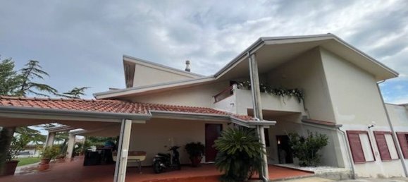 10 Schlafzimmer Villa in Coriano, Italy, Nr. 327842 6