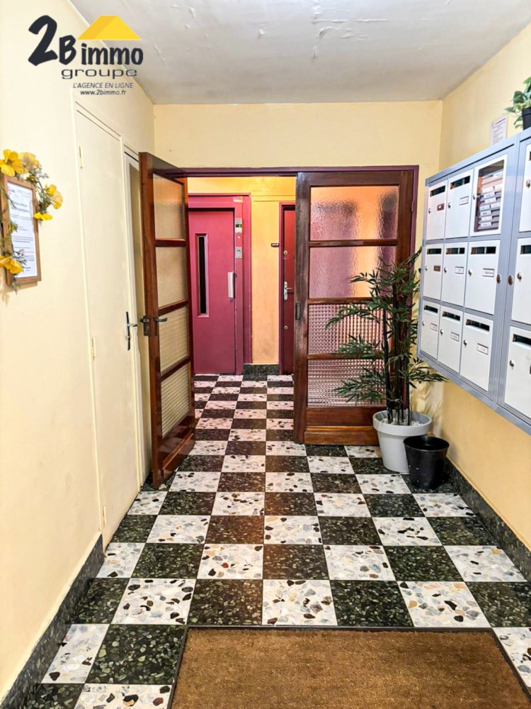 2 Schlafzimmer Wohnung in Choisy-le-Roi, France, Nr. 186908