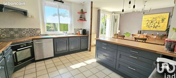 Castillos de 4 dormitorios en Bouffemont, France No. 354024 11