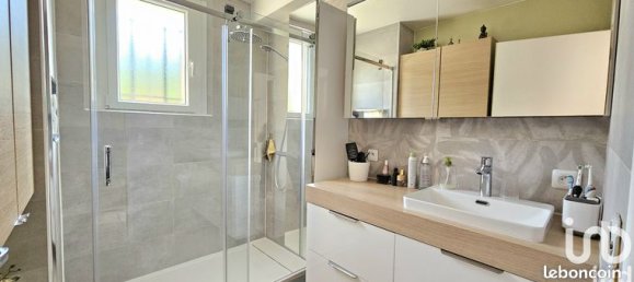 Castillos de 4 dormitorios en Bouffemont, France No. 354024 12