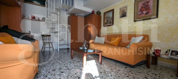 4 rooms House in Monte di Procida, Italy No. 58005 9
