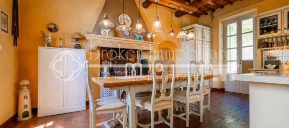 10 rooms House in Massarosa, Italy No. 76285 37