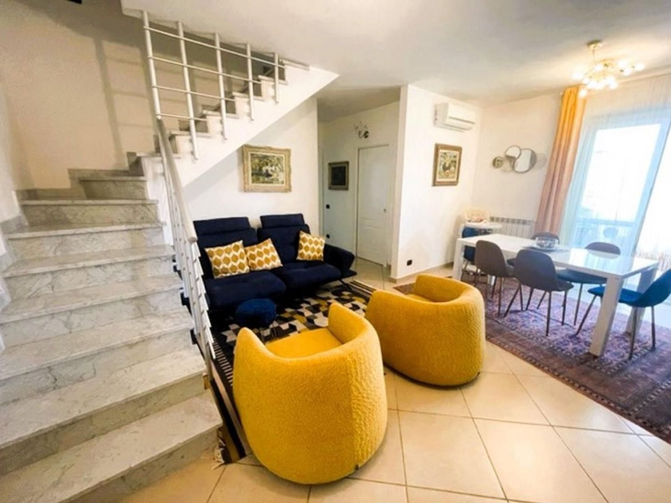 5 rooms Apartment in Massa, Italy No. 47996