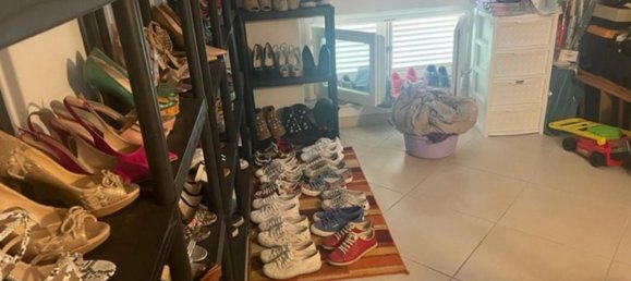 5 rooms Apartment in Massa, Italy No. 47996 47