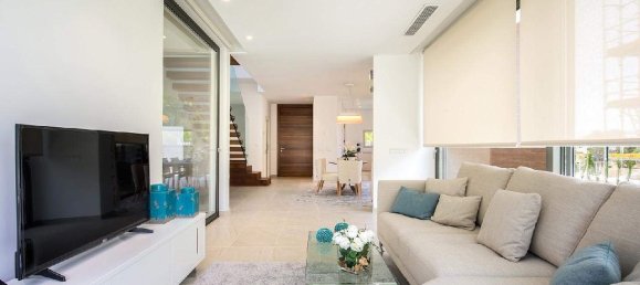 4 bedrooms Villa in Finestrat, Spain No. 284933 3