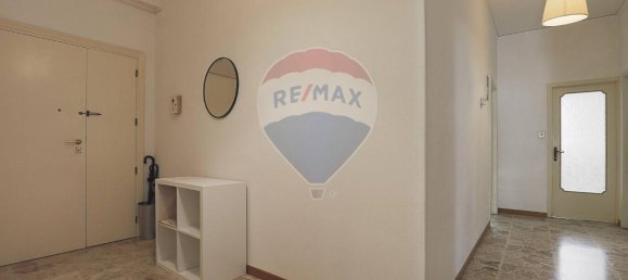 Apartamento de 4 divisões em Recanati, Italy N.º 9130 31