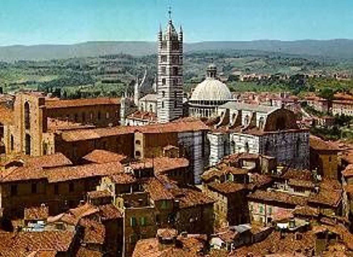  عقار تجاري في Siena, Italy 120متر مربع رقم 45912