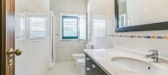 4 Schlafzimmer Haus in Loures, Portugal, Nr. 45950 25