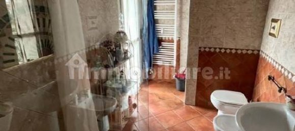 3 Schlafzimmer Wohnung in Lomagna, Italy, Nr. 5200 9