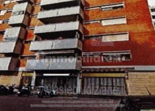 2 rooms Commercial property in Livorno, Italy No. 270790