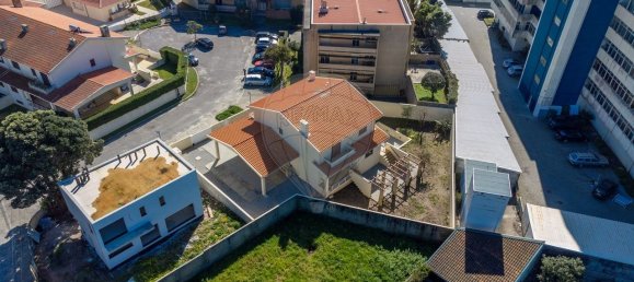 4 غرف نوم منزل في Vila Nova de Gaia, Portugal رقم 16739 2