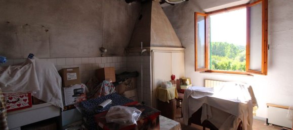 4 rooms Apartment in Montalcino, Italy No. 82509 18