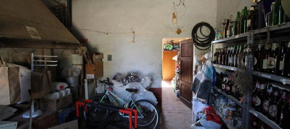 4 rooms Apartment in Montalcino, Italy No. 82509 2