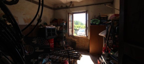 4 rooms Apartment in Montalcino, Italy No. 82509 8