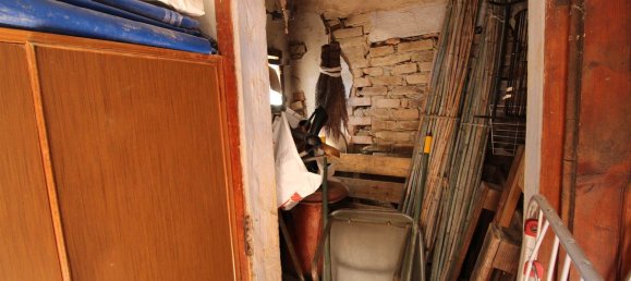 4 rooms Apartment in Montalcino, Italy No. 82509 10