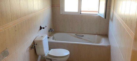 3 bedrooms Townhouse in Iznalloz, Spain No. 161017 12